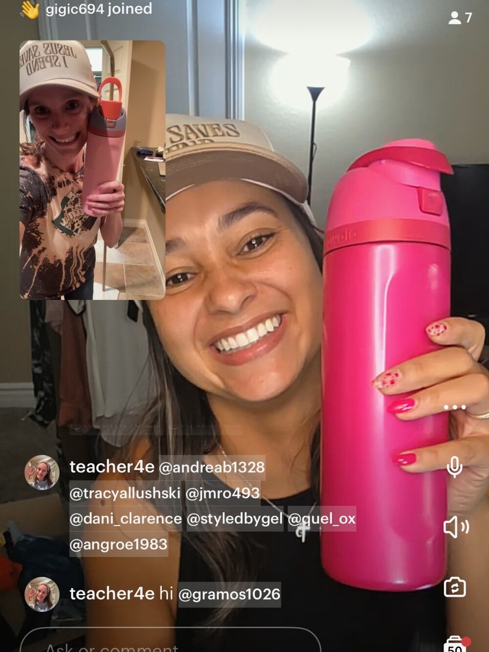 Live Show Fun With Liz & Sammie🥂 - Picture 2 of 4